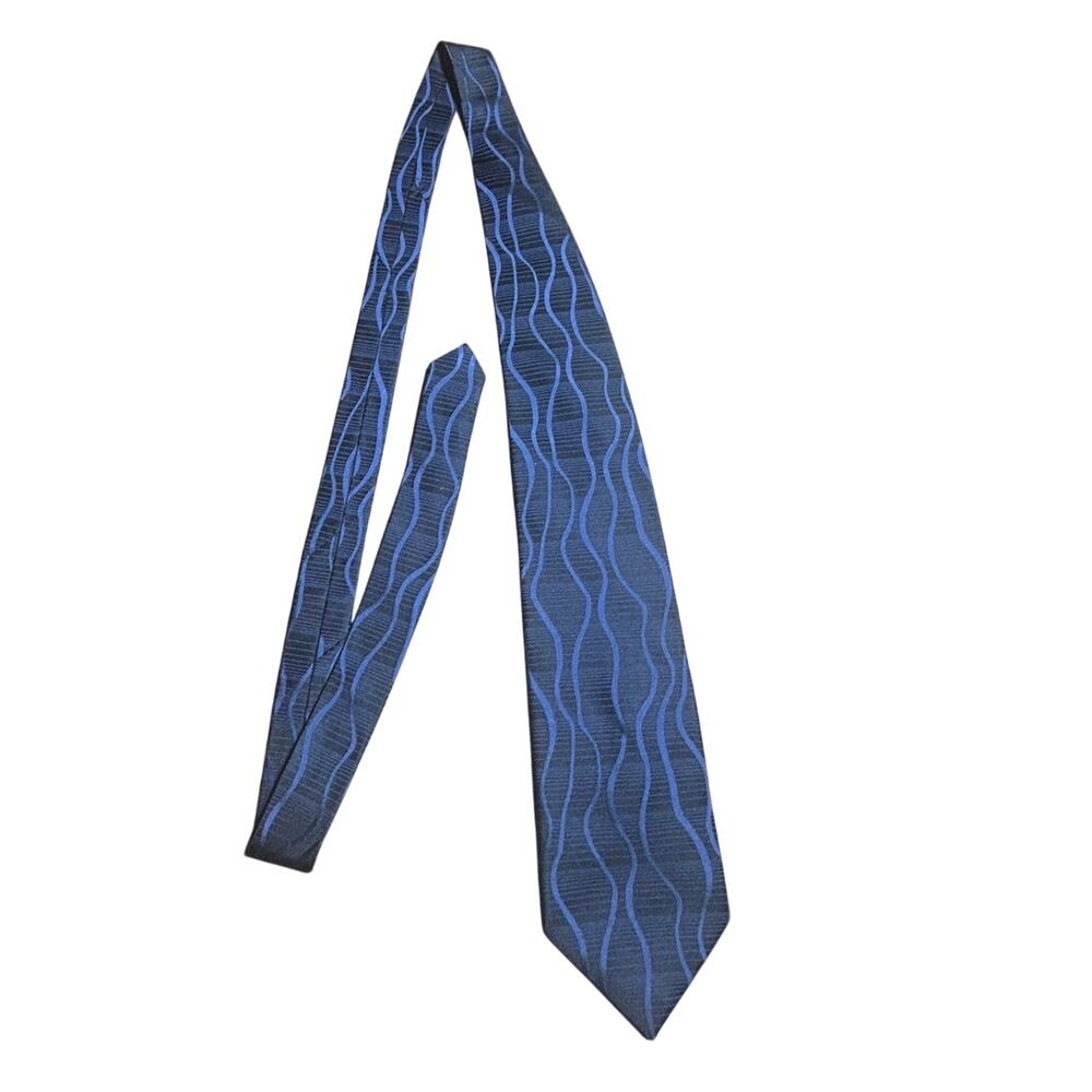 Enrico Guccini men's necktie